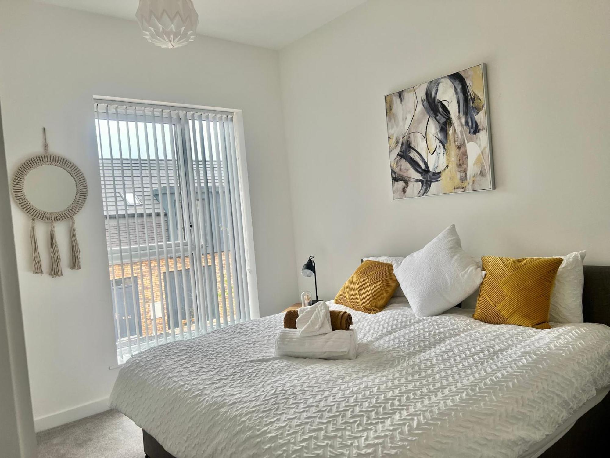 The Parkes A Stylish 3Br House, 5 Mins From Central Birmingham Close To The Edgbaston Stadium, The Hippodrome, Uob, Aston And Bcu, China Town, Kings Heath Bhx Airport And Much More Exterior foto