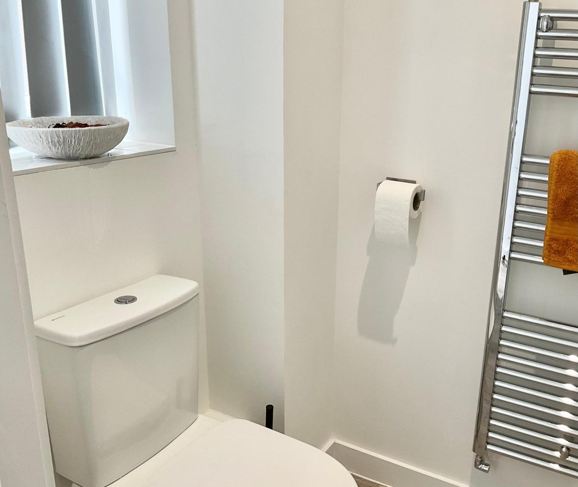 The Parkes A Stylish 3Br House, 5 Mins From Central Birmingham Close To The Edgbaston Stadium, The Hippodrome, Uob, Aston And Bcu, China Town, Kings Heath Bhx Airport And Much More Exterior foto